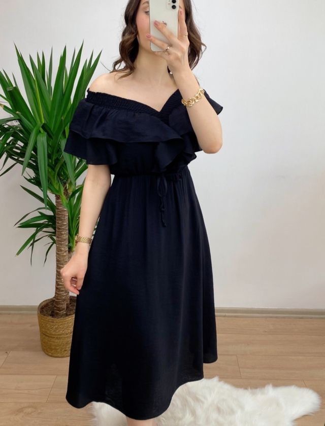 Siyah Kolları Volanlı Keten Elbise