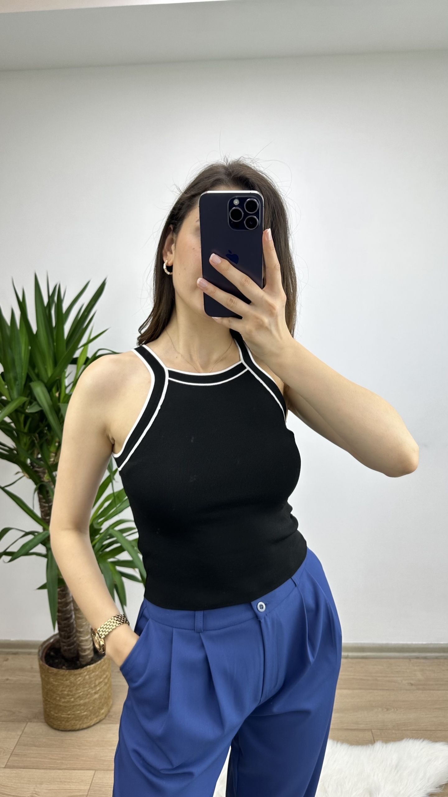 Siyah Marka Model Triko Atlet