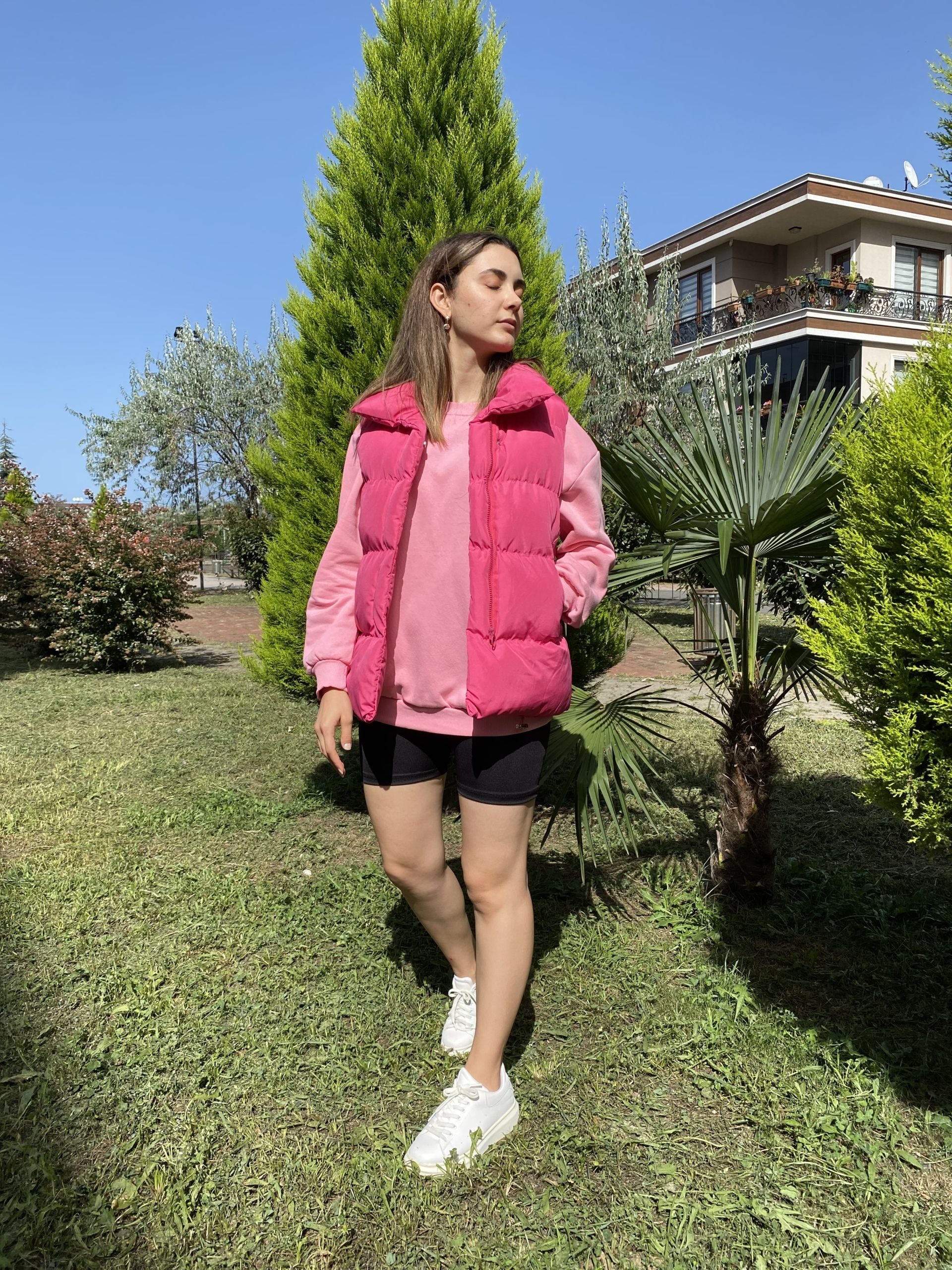 Pembe Oversize Şişme Yelek - Görsel 4