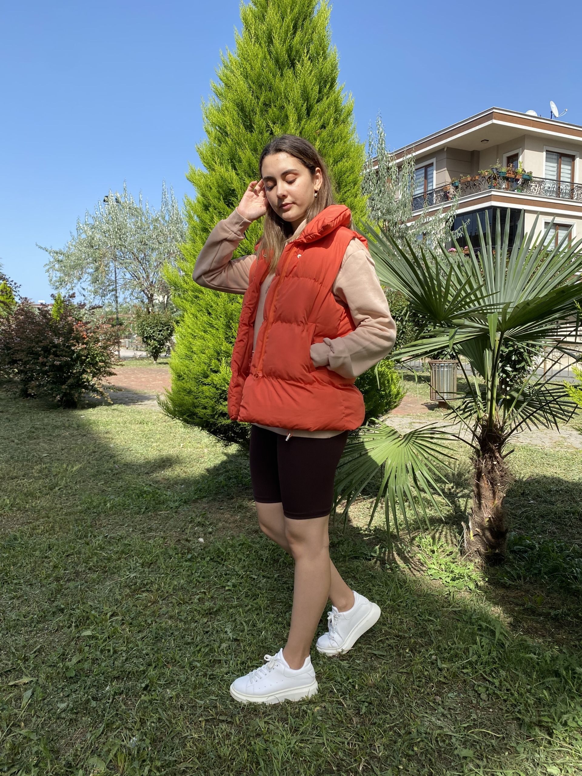 Turuncu Oversize Şişme Yelek - Görsel 4