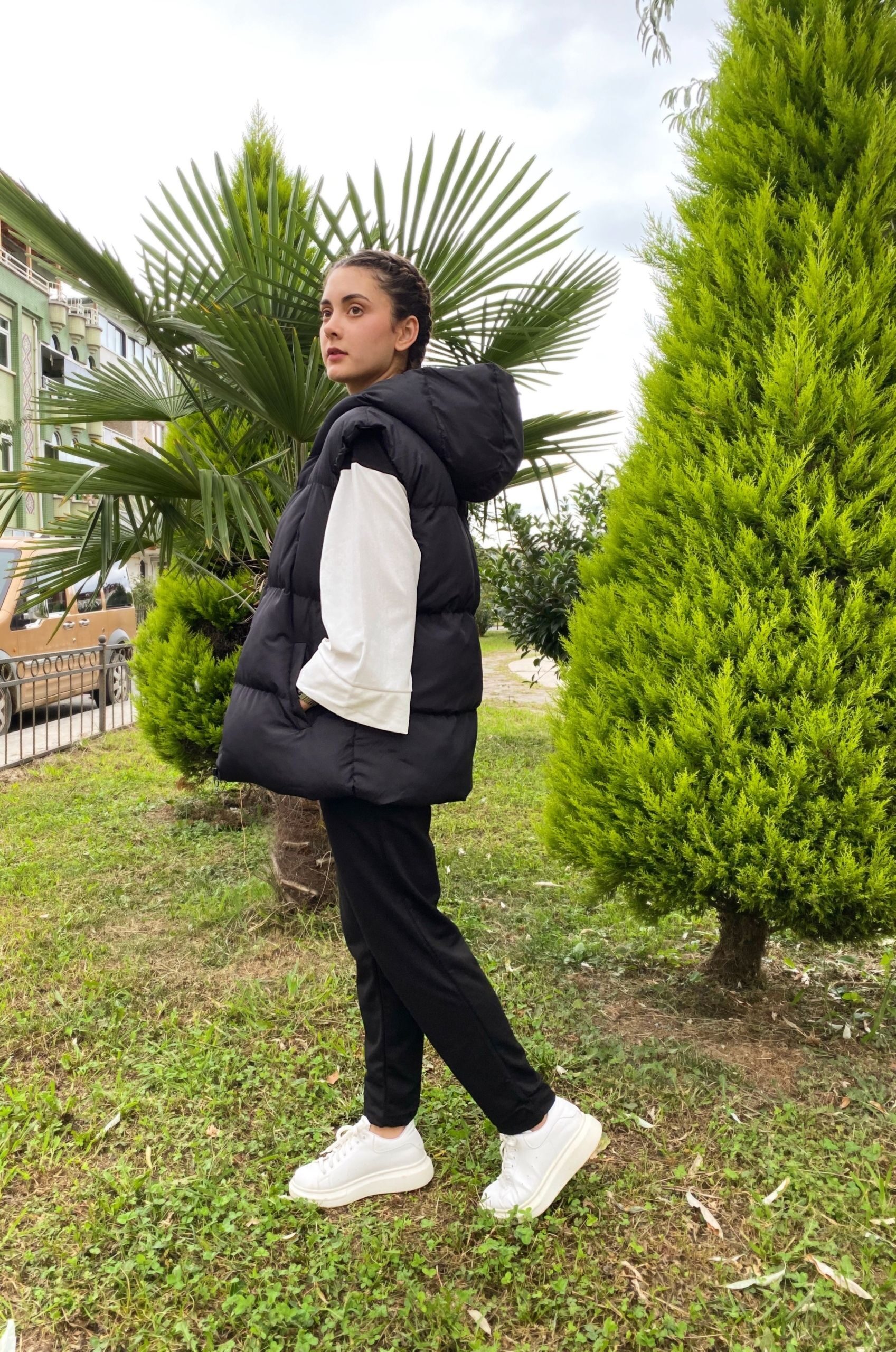 Siyah Oversize Şişme Yelek - Görsel 5