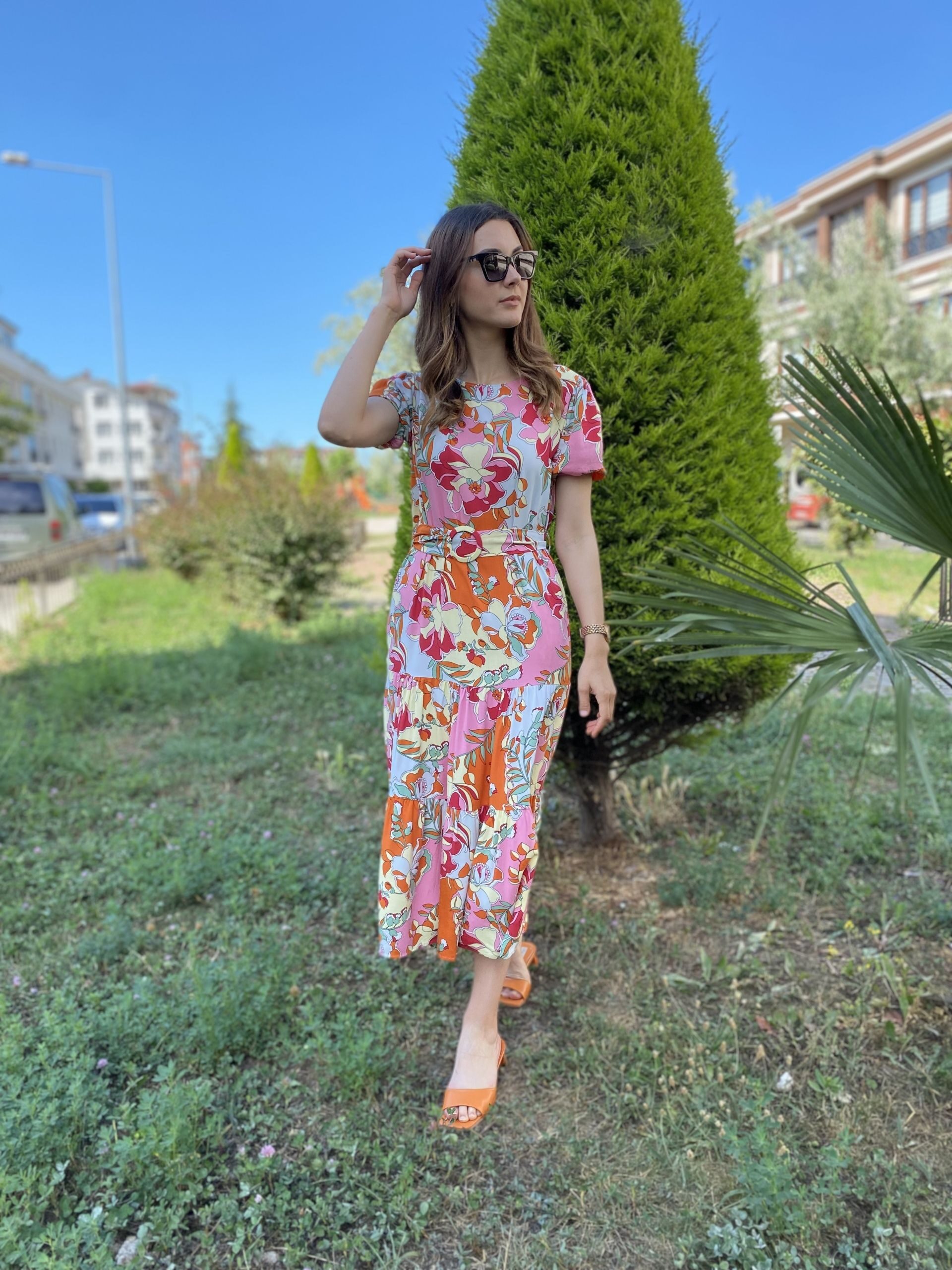 Karışık Desen Kemerli Elbise - Görsel 2